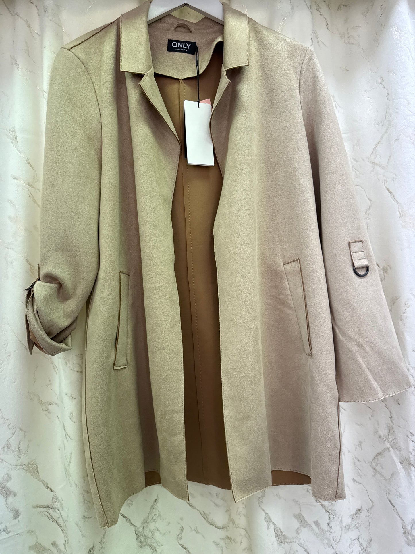 Veste mi-longue suédine